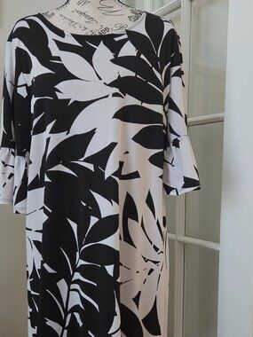 Ruby Rd. Black White Floral Dress Large Bell Sleeve Stretch Midi
